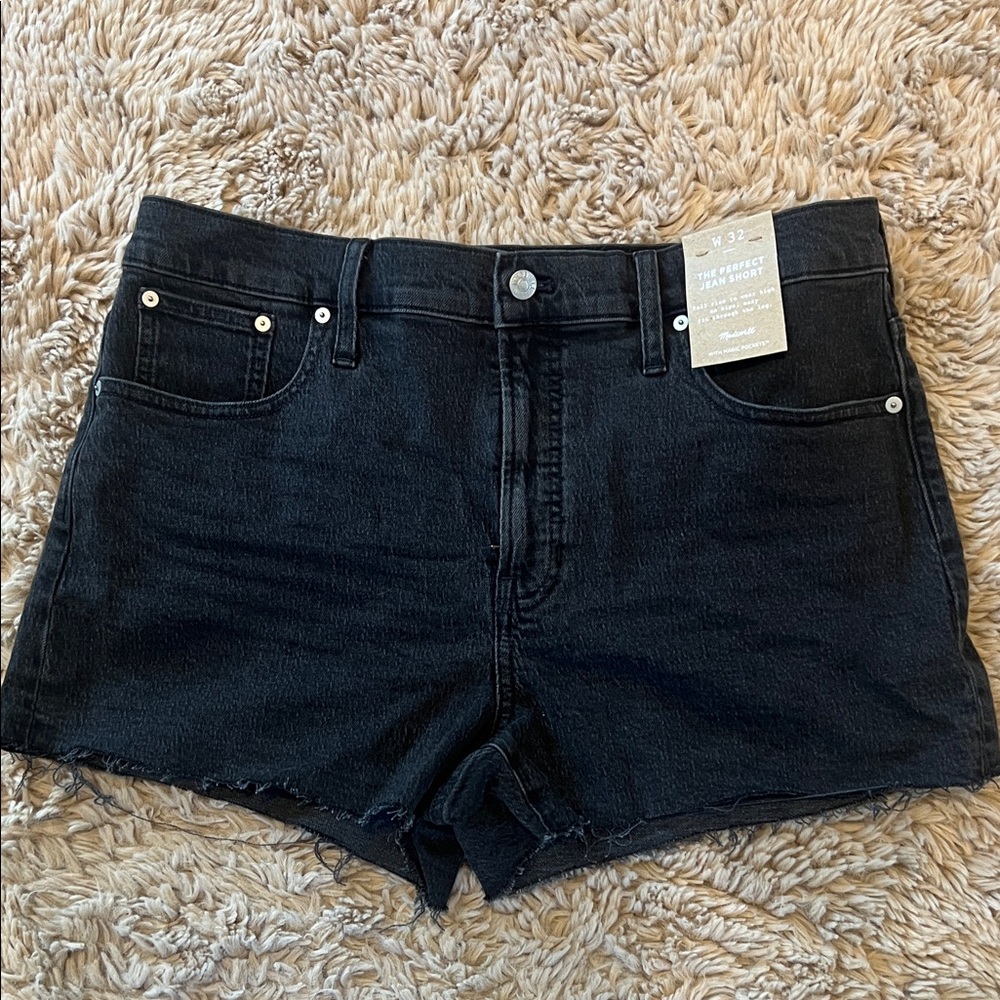 Madewell Women’s Black Denim Shorts